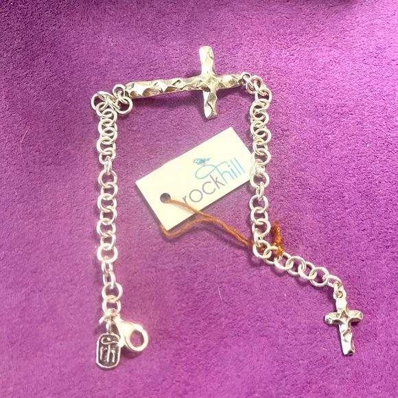 Faithful Cross Bracelet - Picture 2 of 4